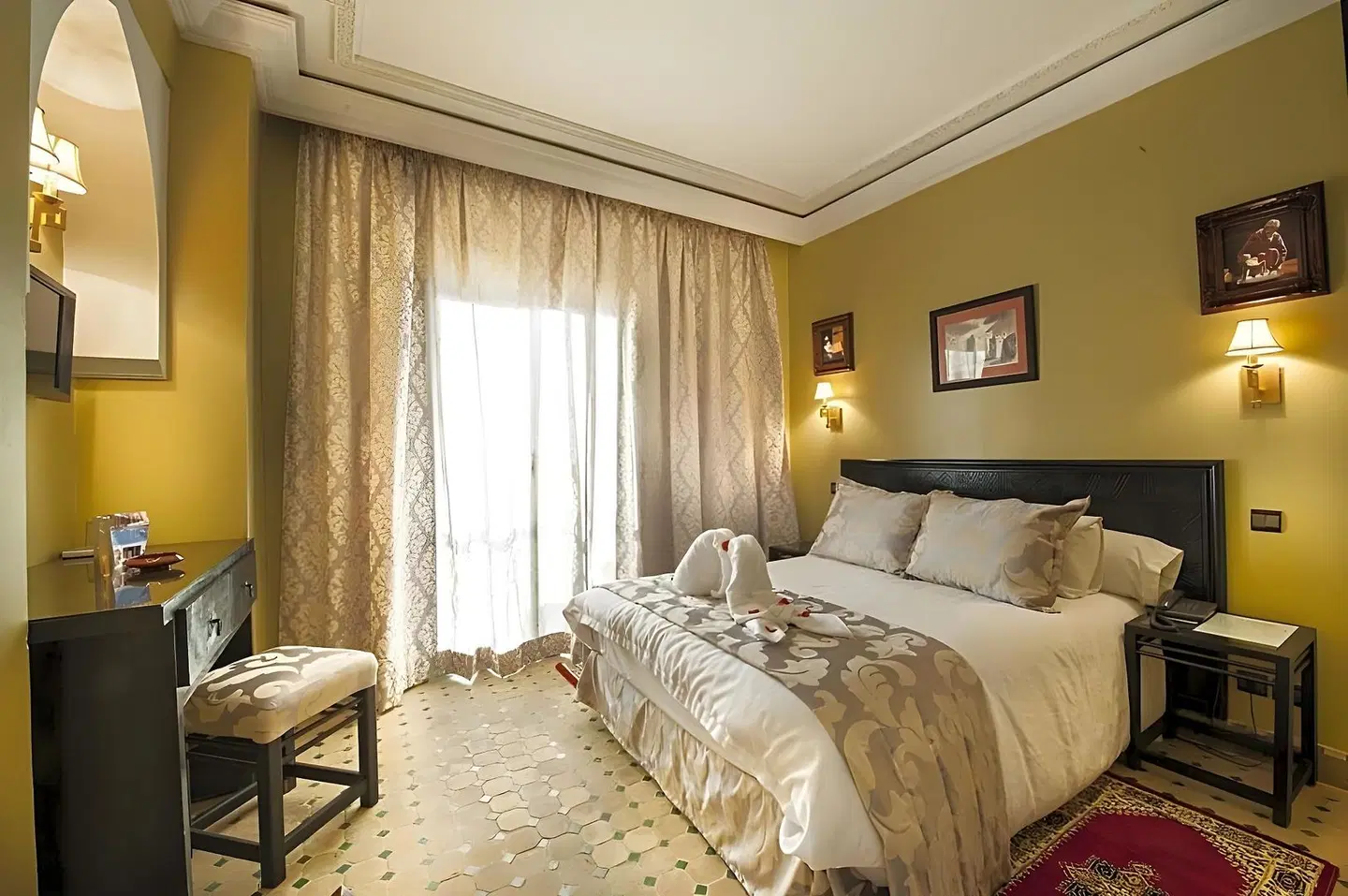 Le Caspien ROOM_EXAMPLE