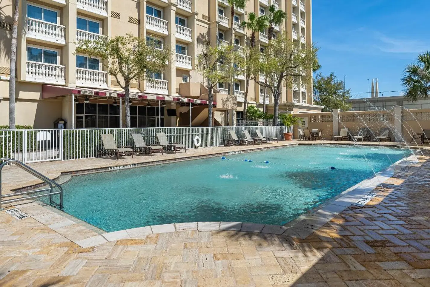 Crowne Plaza Orlando-Downtown OUTDOOR_POOL