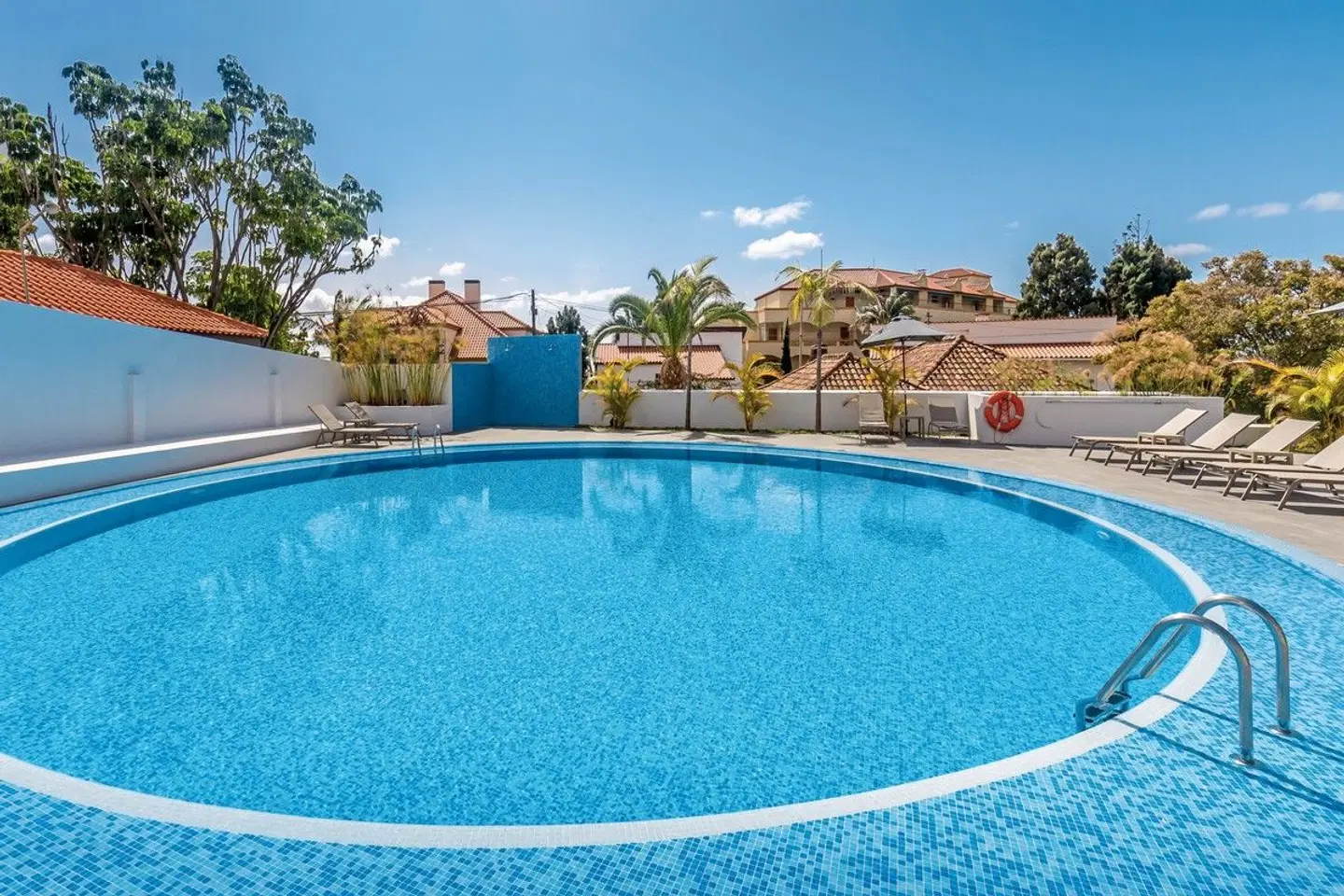 Allegro Madeira OUTDOOR_POOL