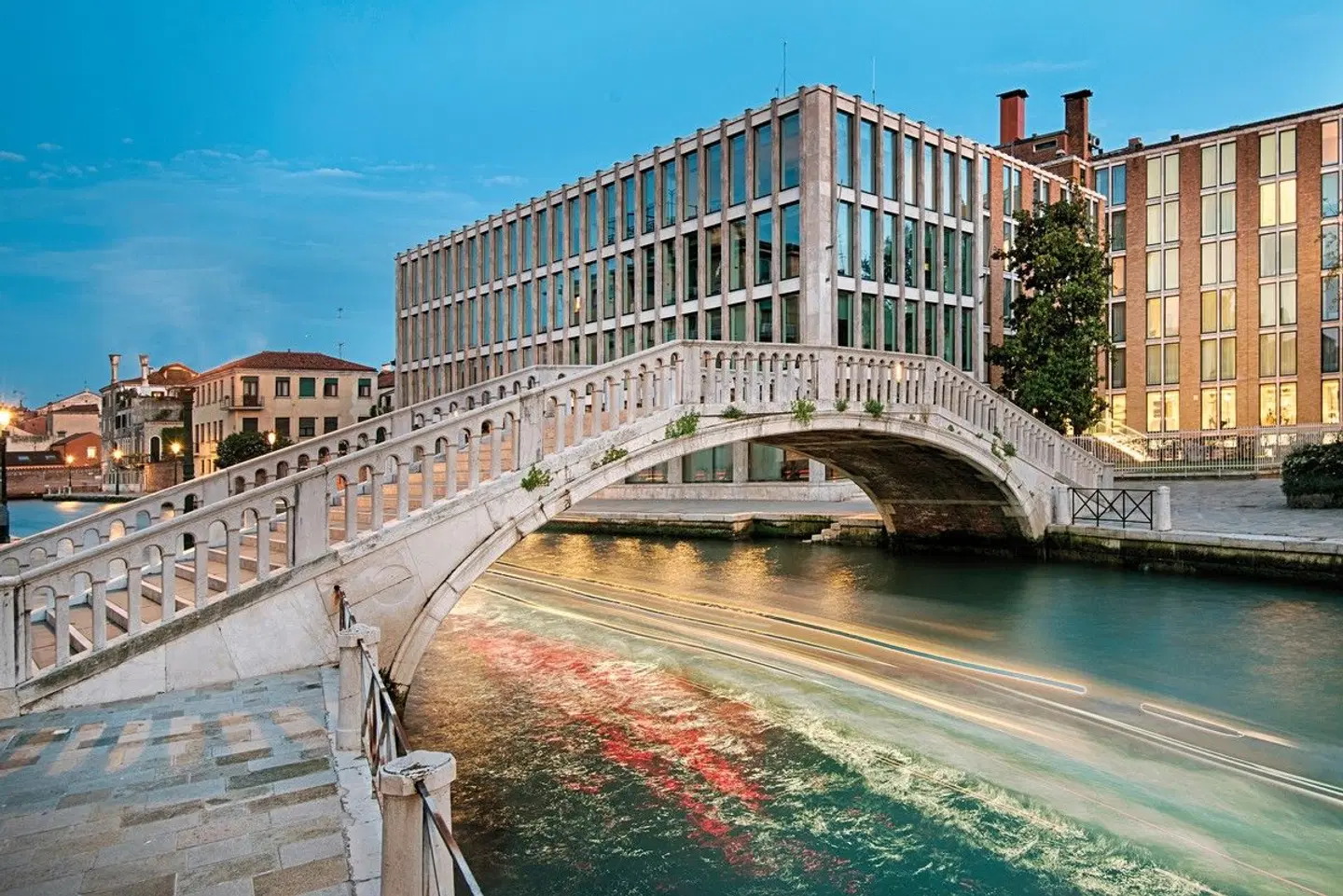 AVANI Rio Novo Venice Hotel EXTERIOR