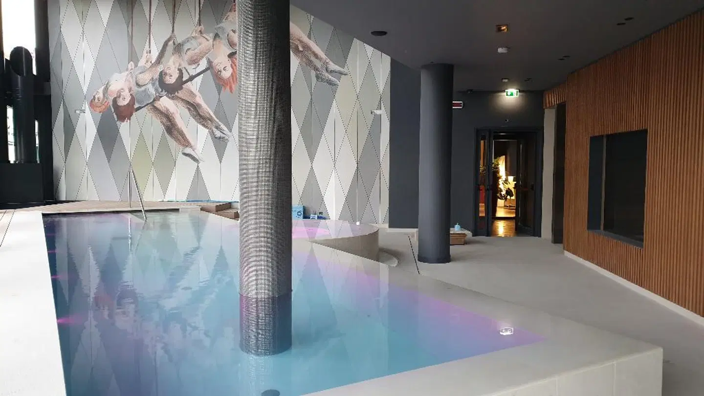 Elite Hotel Residence Hallenbad