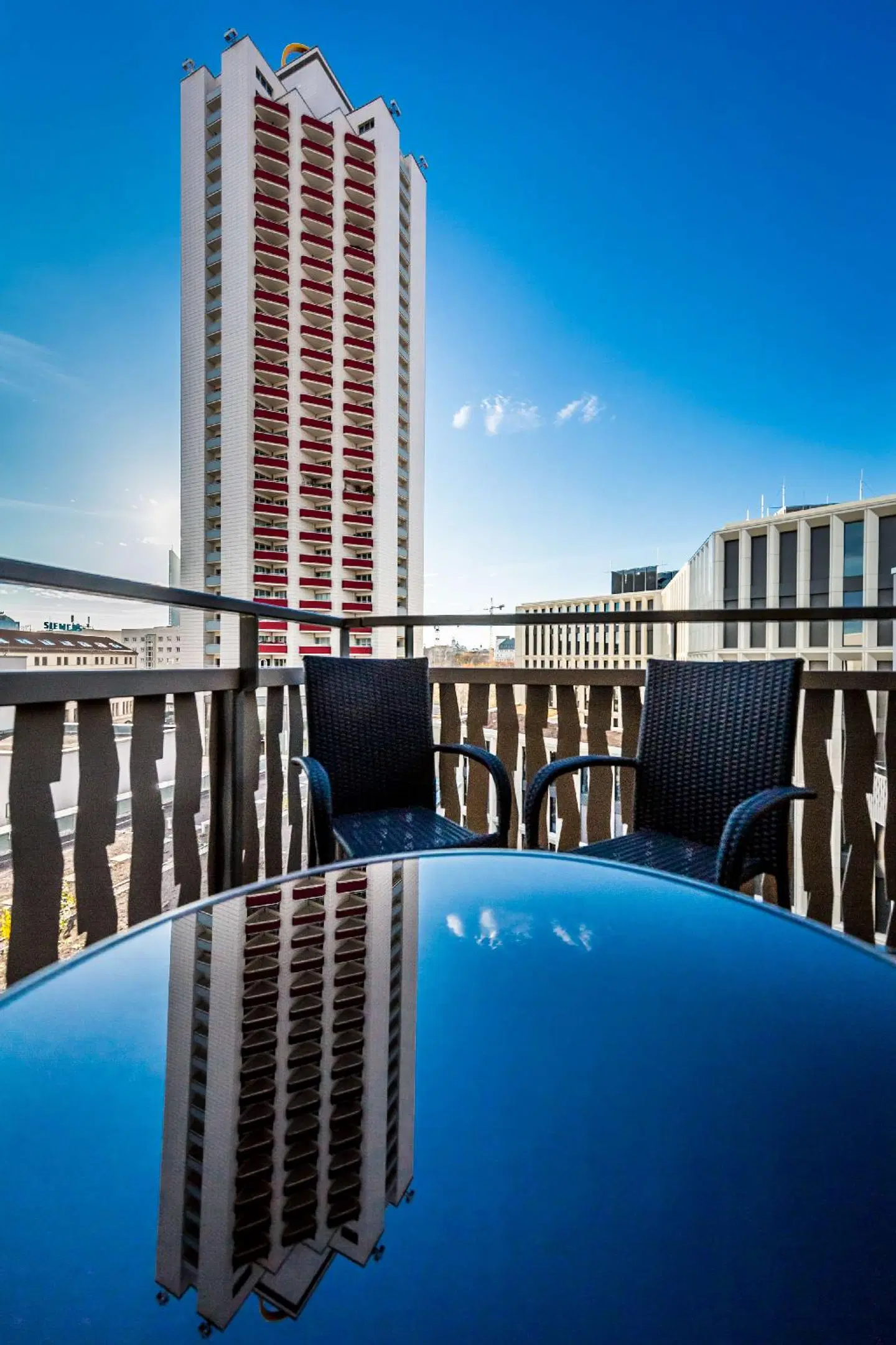 Best Western Plus Royal Suites OUTDOOR_POOL