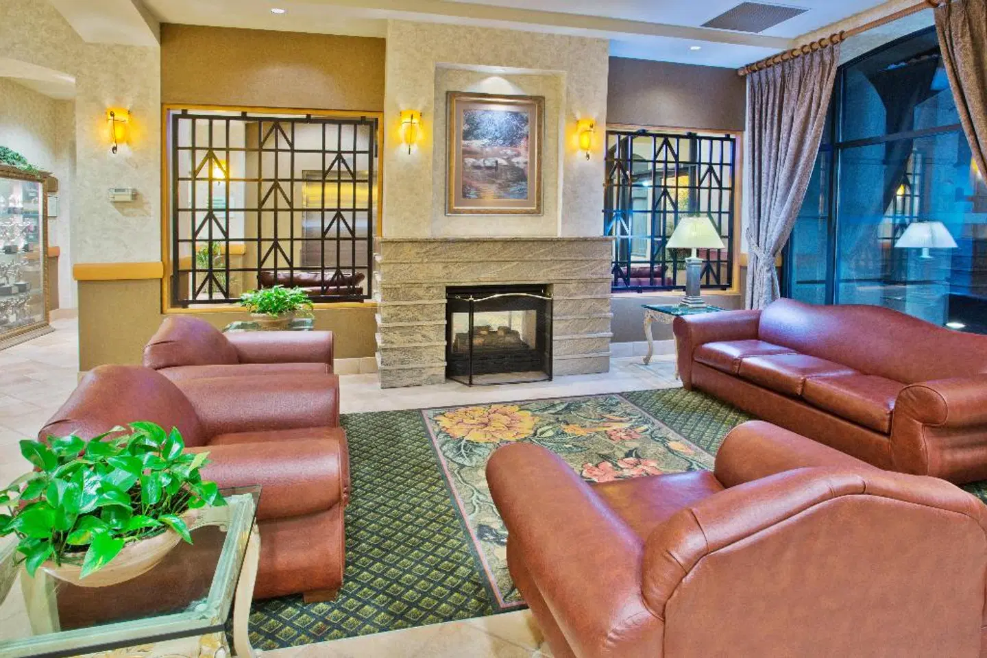 Holiday Inn North Vancouver LOUNGE_LOBBY