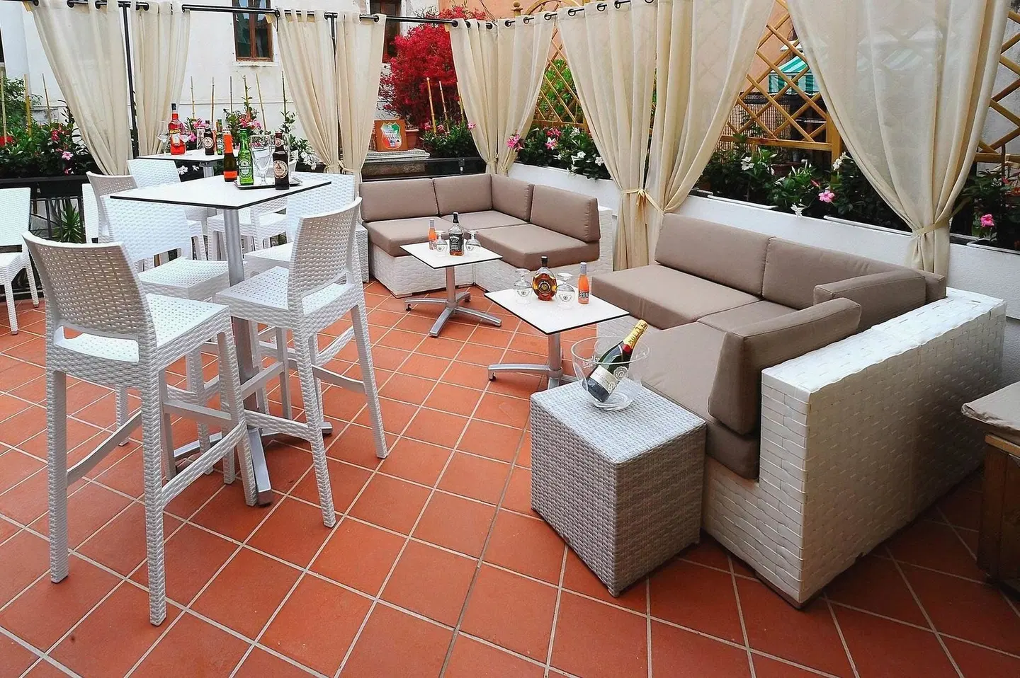 Fontana LOUNGE_LOBBY