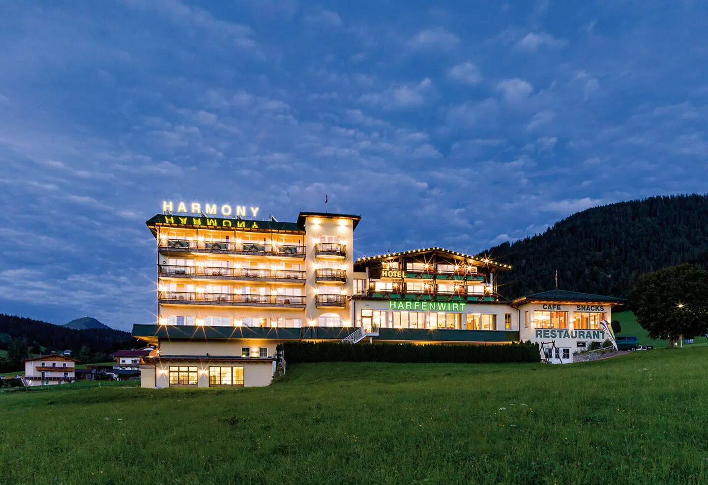 Hotel Harfenwirt & Nebenhaus EXTERIOR