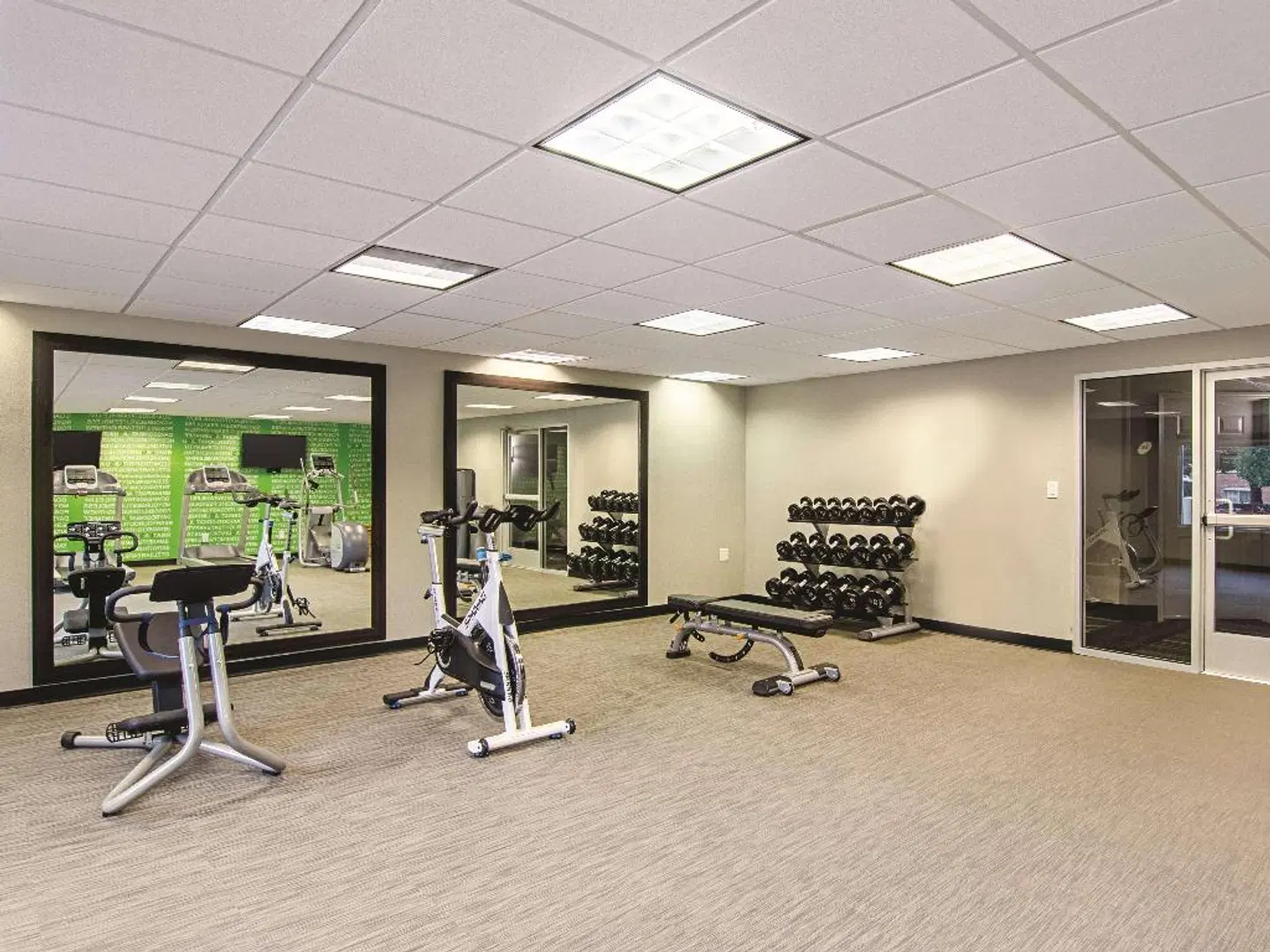 La Quinta Inn & Suites by Wyndham Denver Airport DIA SPORTS_AND_LEISURE