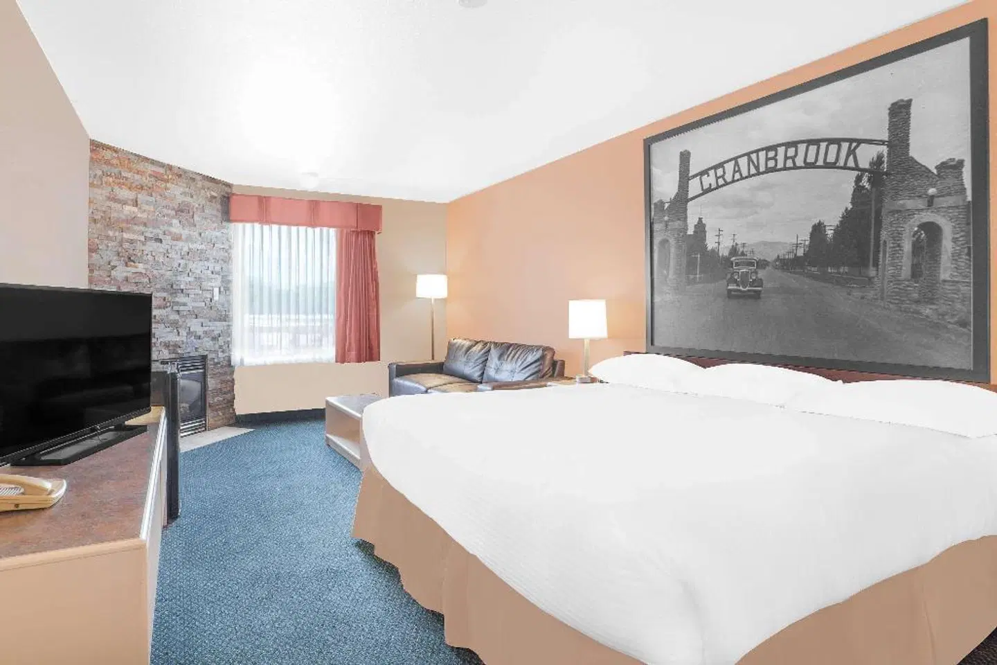 Super 8 by Wyndham Cranbrook ROOM_EXAMPLE