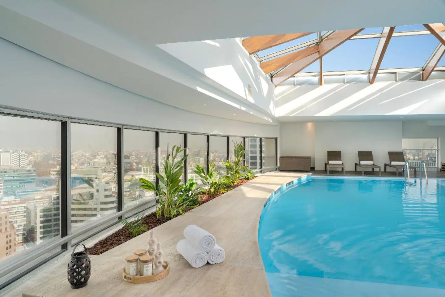 NH Collection Plaza Santiago Hallenbad