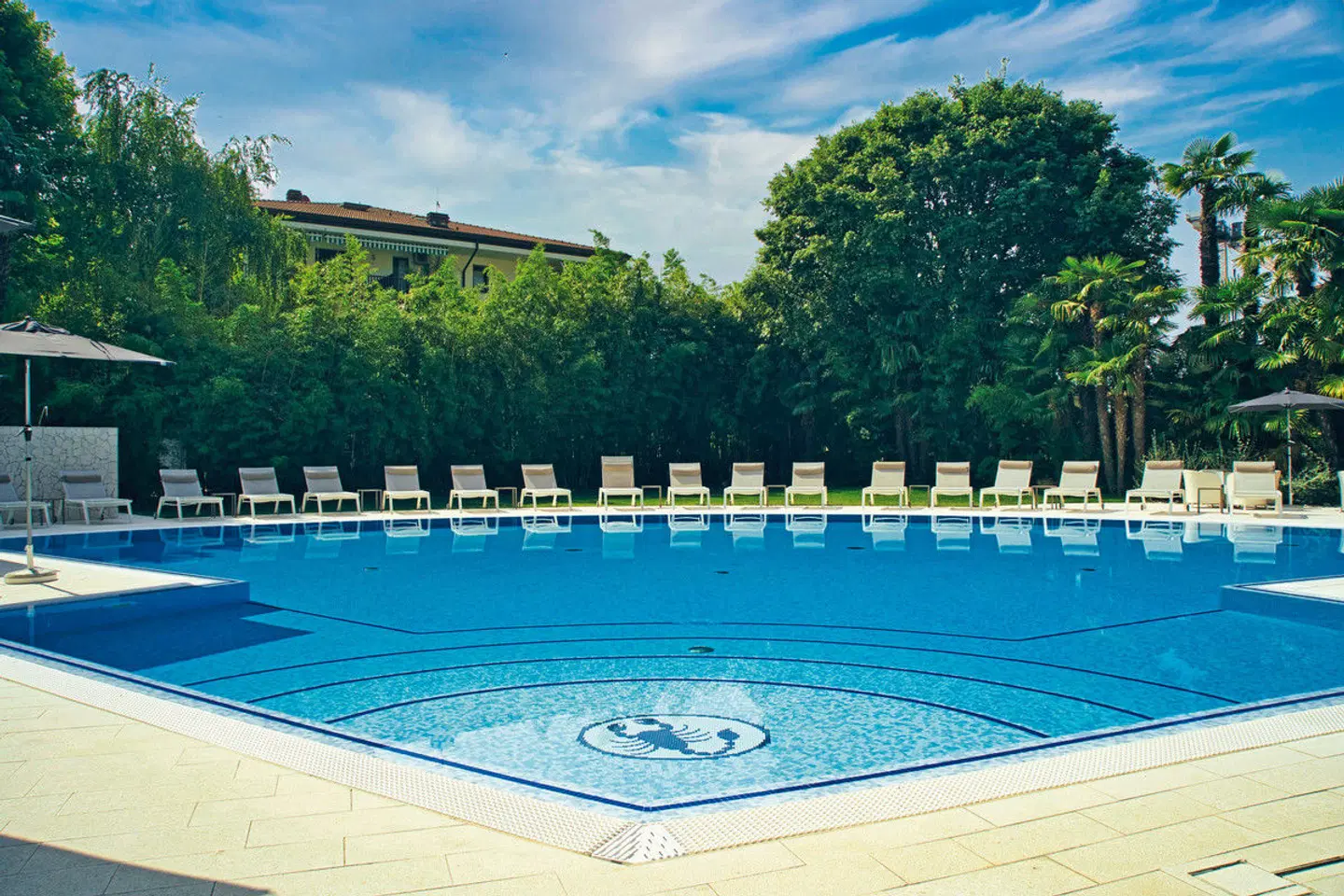 Villa Nicolli Romantic Resort OUTDOOR_POOL