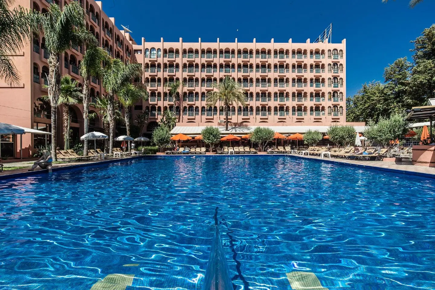 El Andalous OUTDOOR_POOL