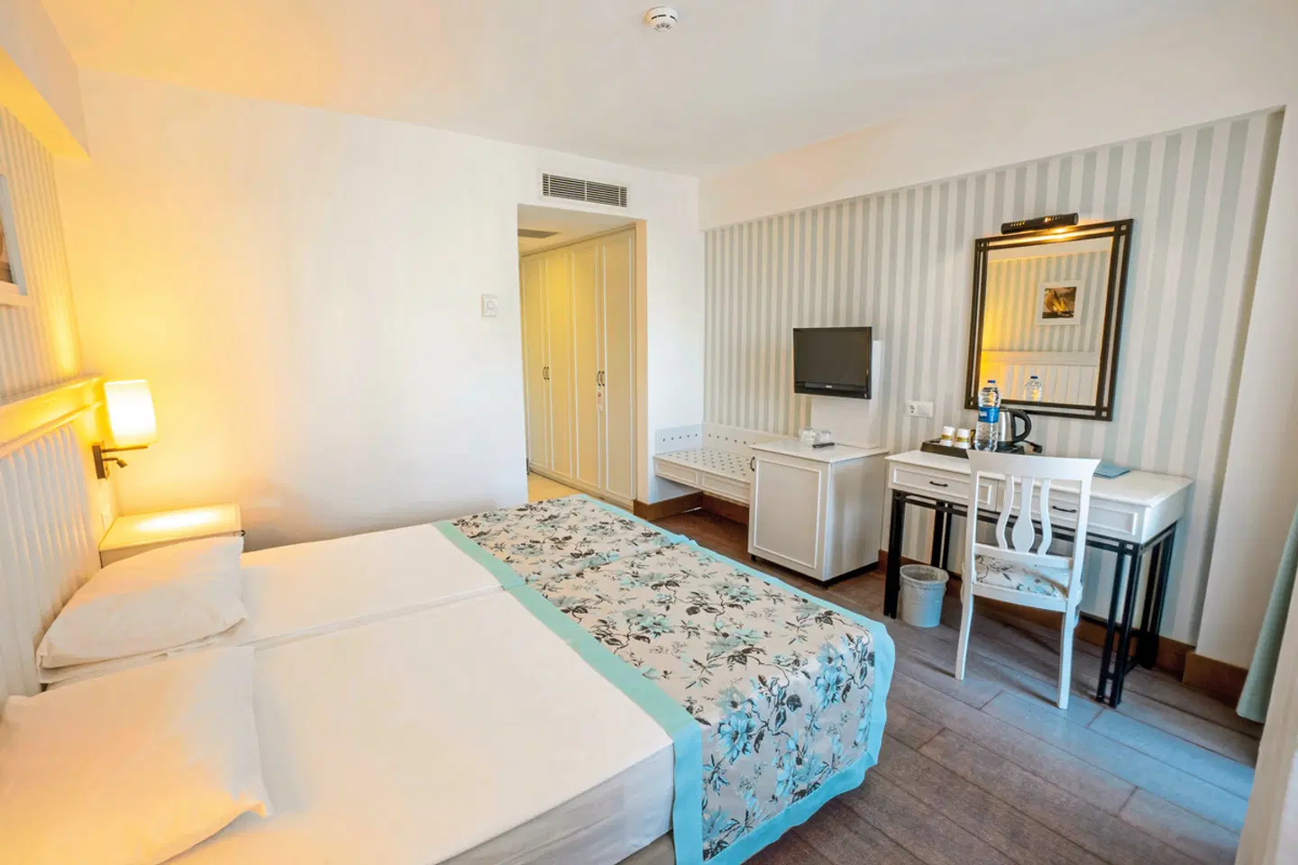 Monachus Hotel & Spa ROOM_EXAMPLE