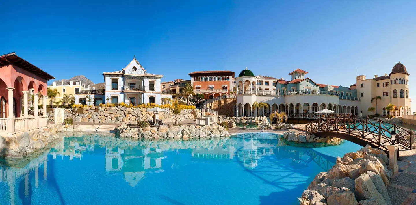 The Level at Melia Villaitana OUTDOOR_POOL