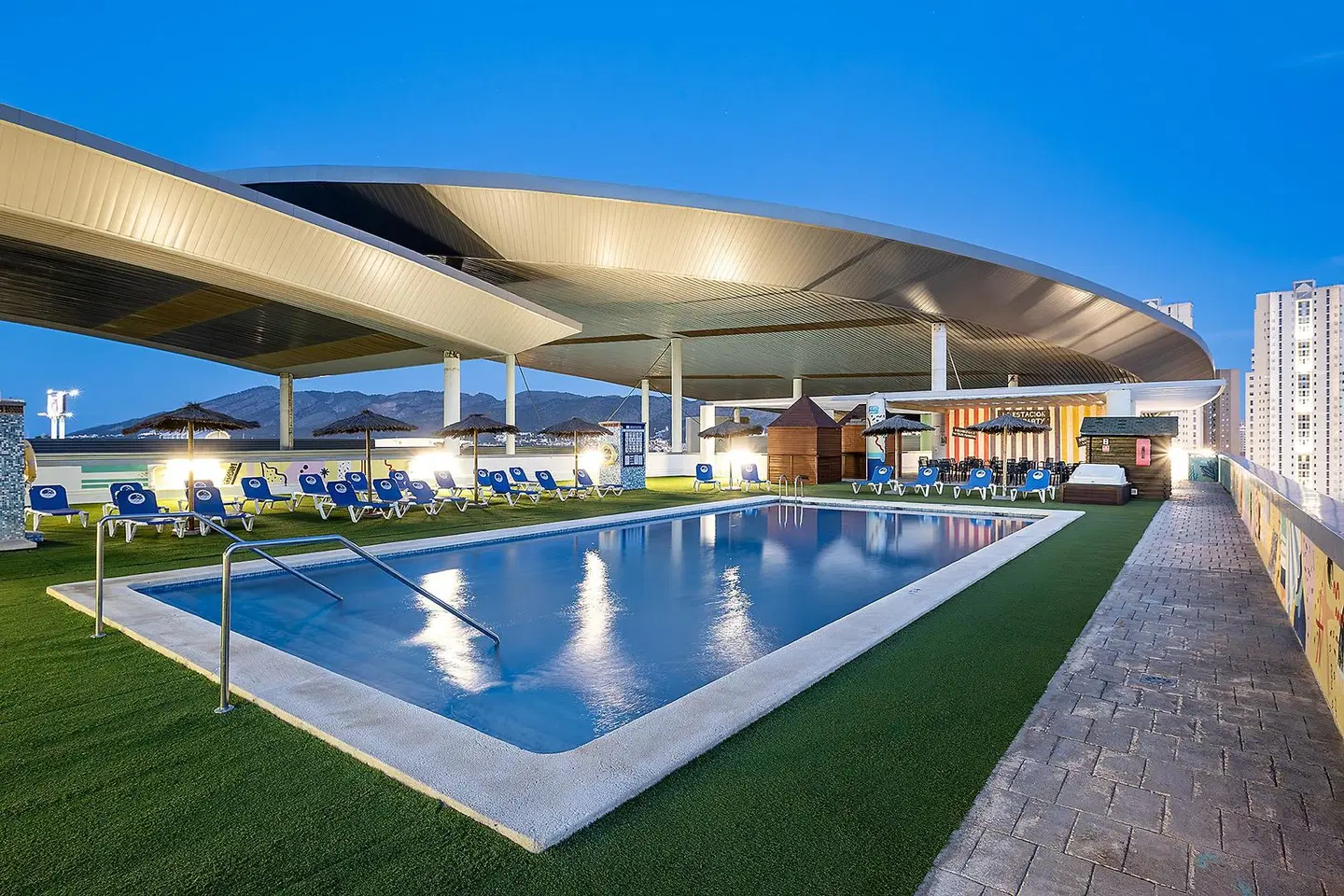 Hotel La Estación OUTDOOR_POOL