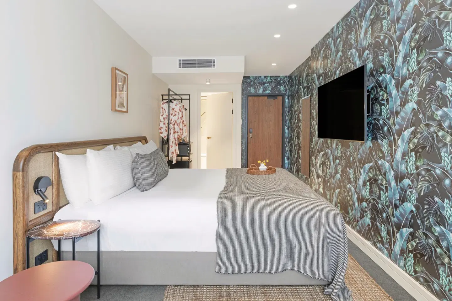 202 Elizabeth ROOM_EXAMPLE