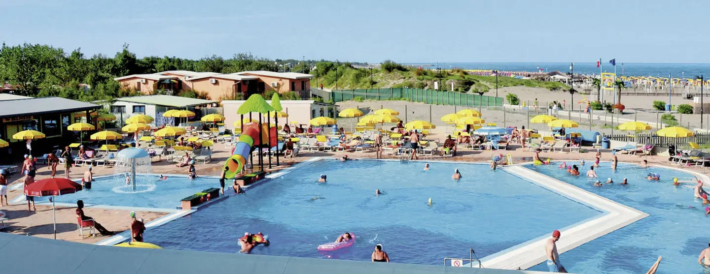 Feriendorf Rosapineta Süd OUTDOOR_POOL