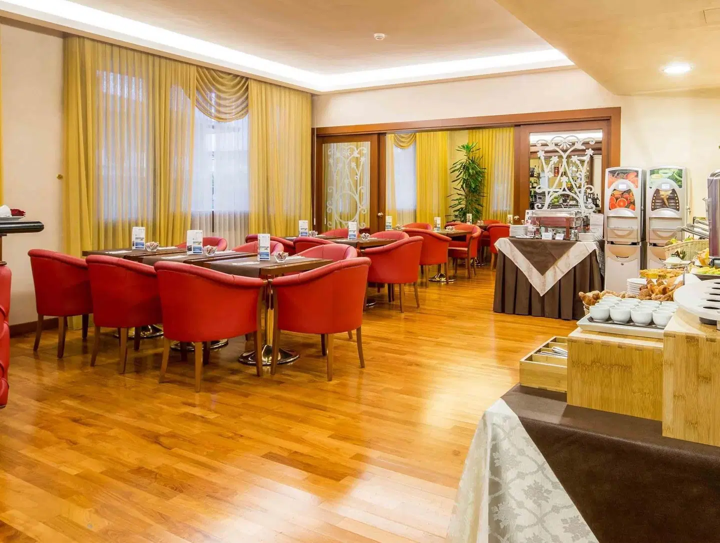 iH Hotels Padova Admiral Restaurant