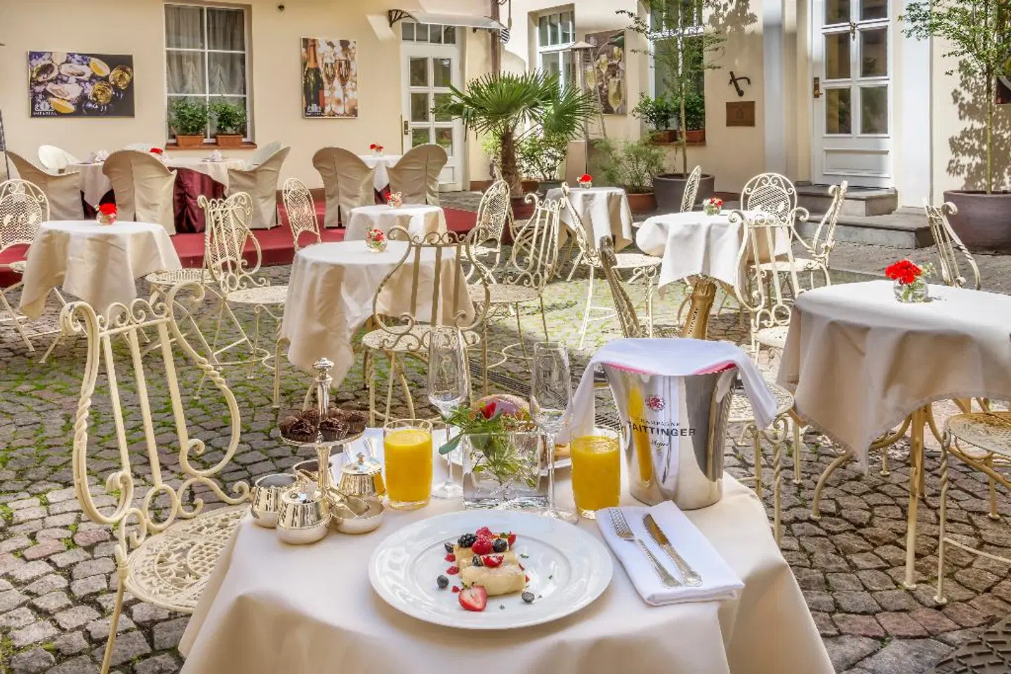 Imperial Hotel & Restaurant Restaurant