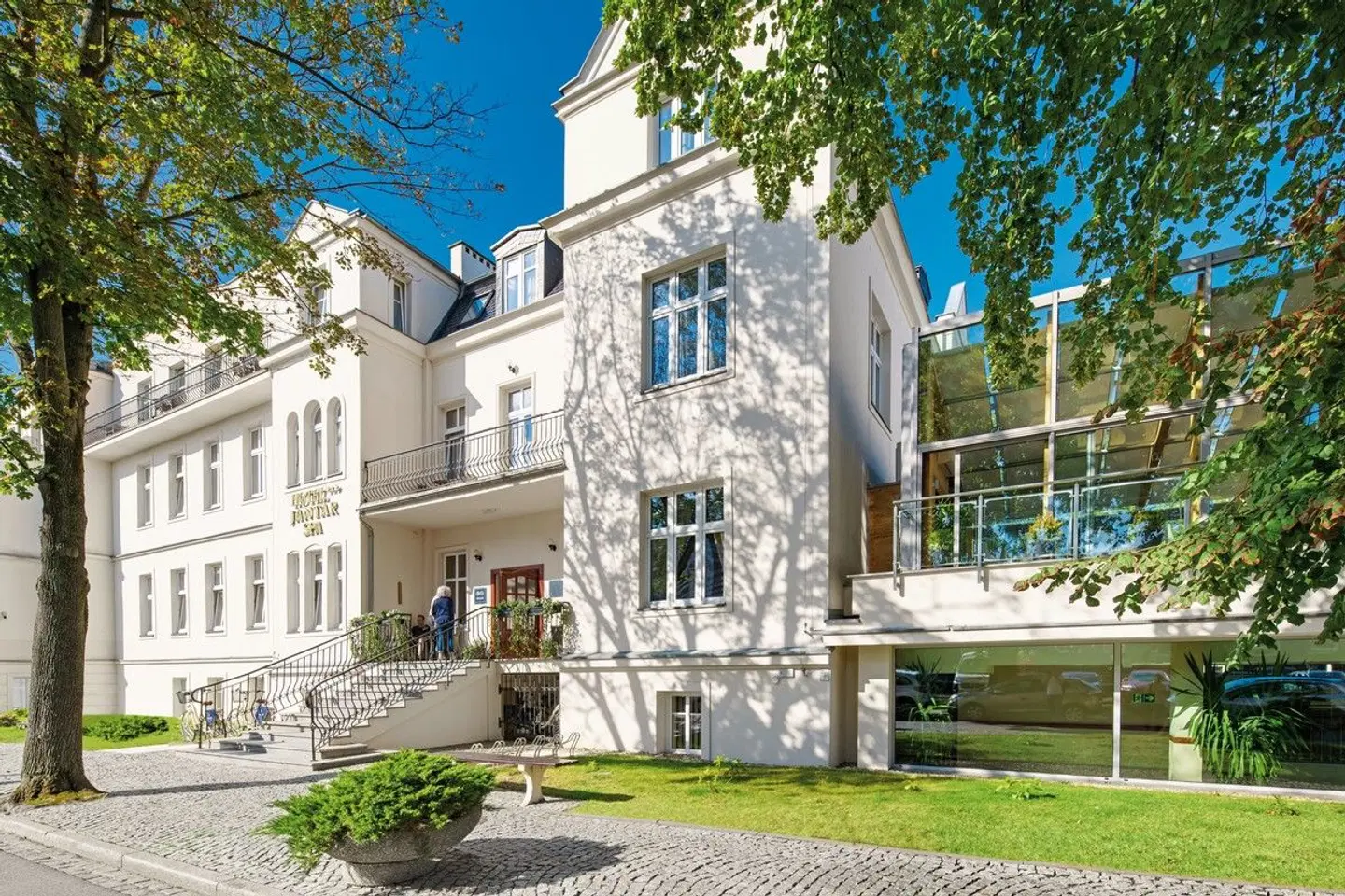 Jantar Hotel & Spa EXTERIOR