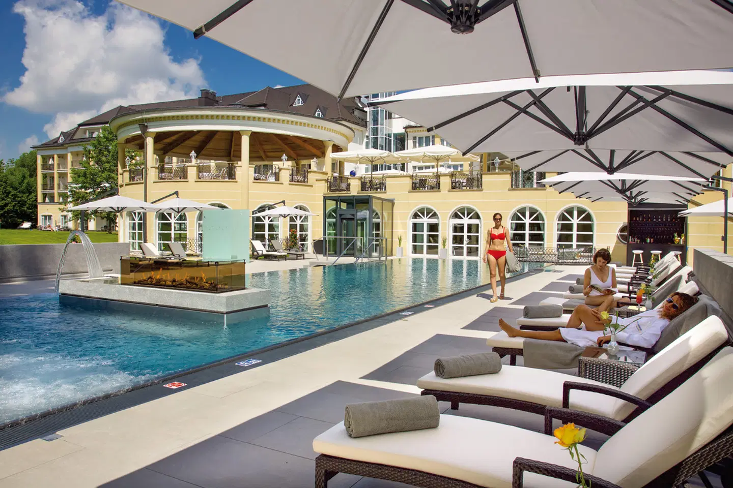 Der Sonnenhof OUTDOOR_POOL