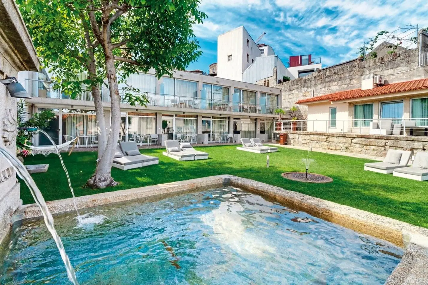 OCA Flores & Vitória Village Hotel EXTERIOR