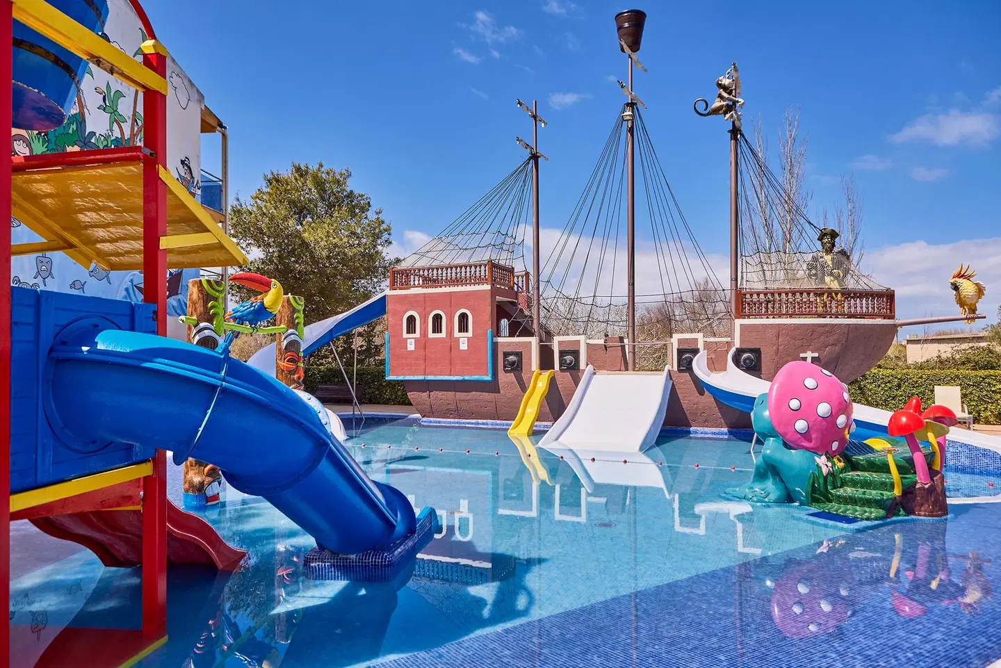 Zafiro Tropic SPORTS_AND_LEISURE