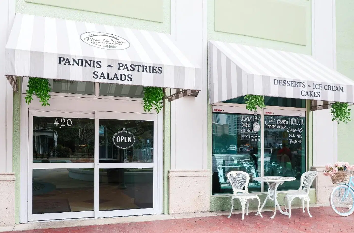 Riverside Hotel EXTERIOR