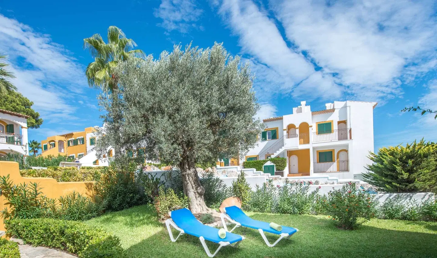 Ona Aucanada Club Garten