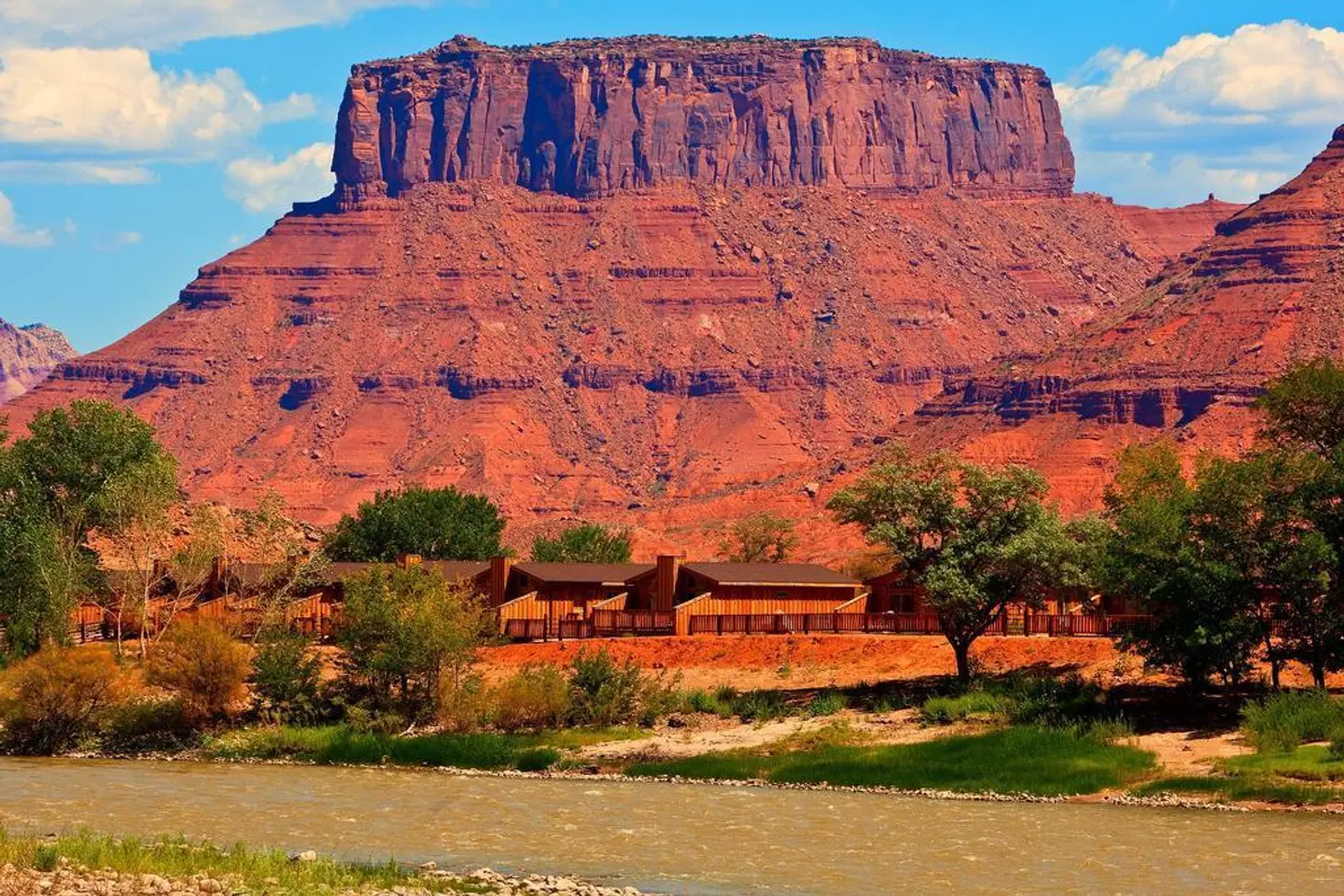 Red Cliffs Lodge LANDSCAPE