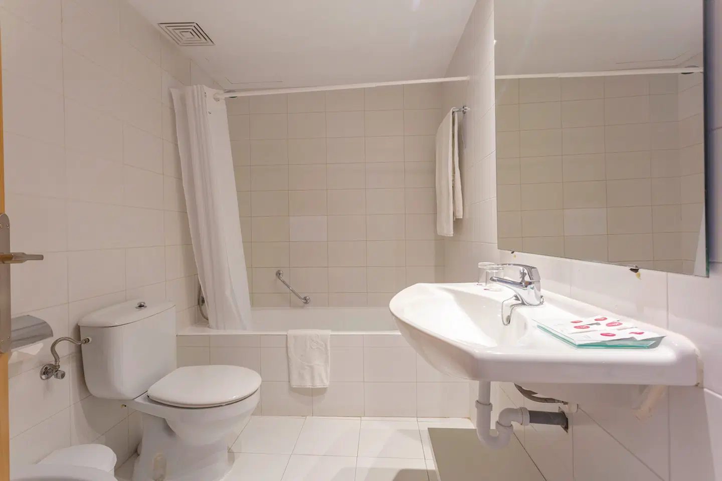 JS Ca'n Picafort Badezimmer