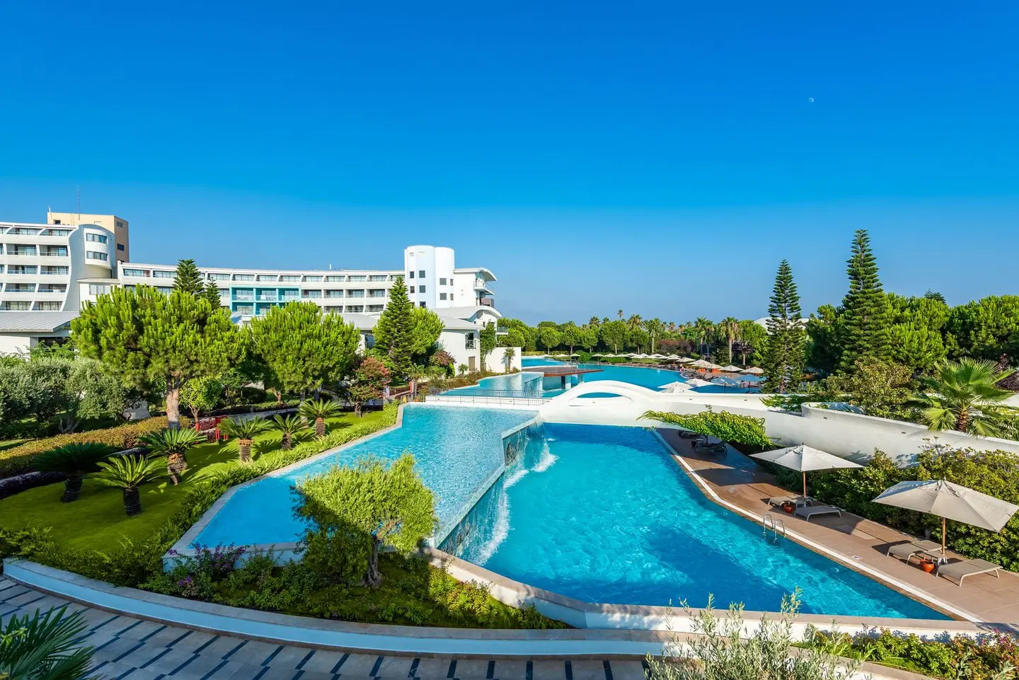 Cornelia Diamond Golf Resort & Spa OUTDOOR_POOL