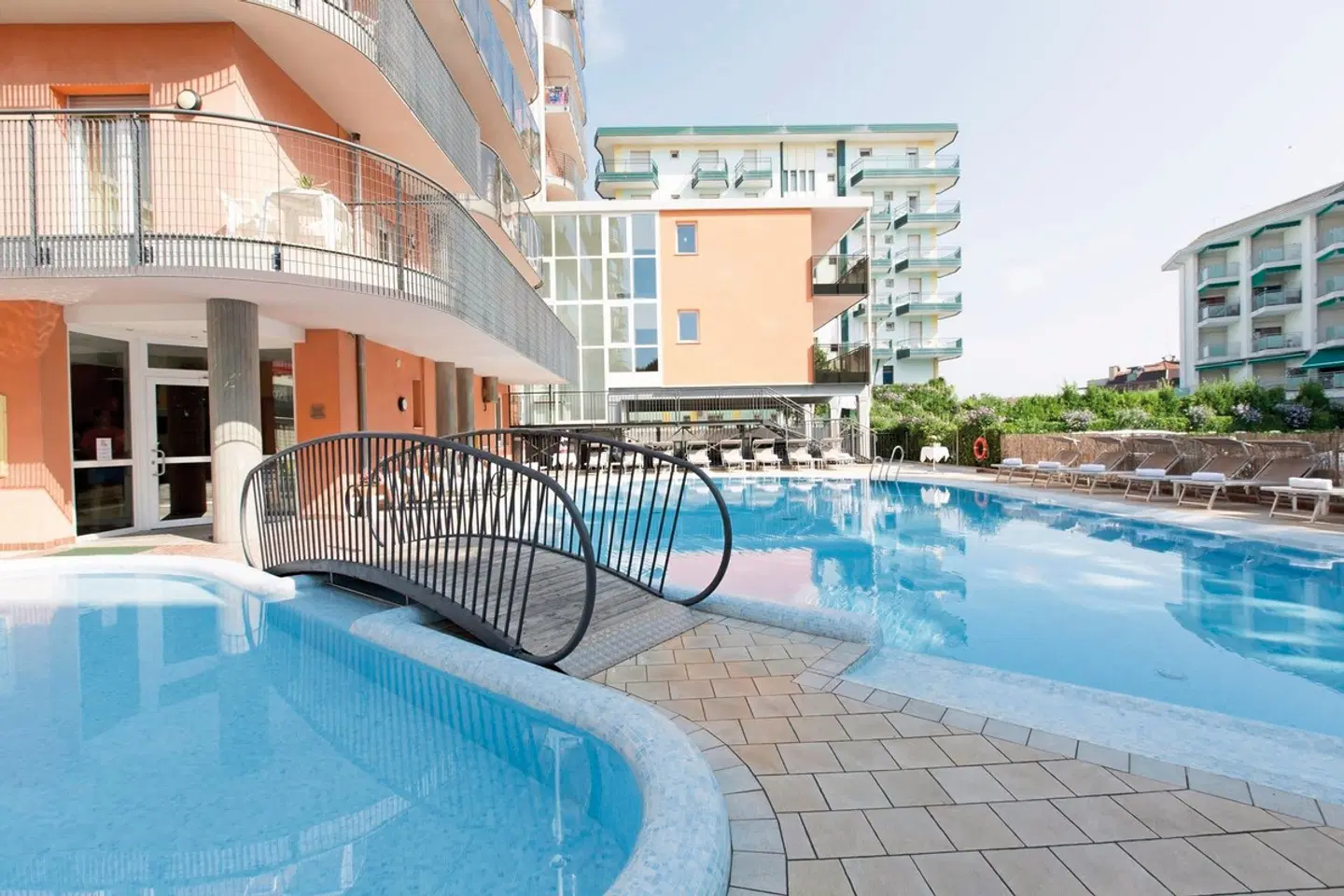 Aparthotel Sheila OUTDOOR_POOL