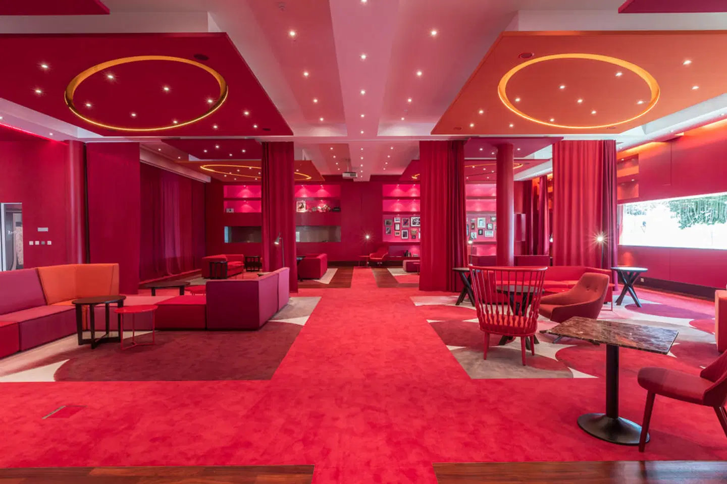 Airport Basel LOUNGE_LOBBY