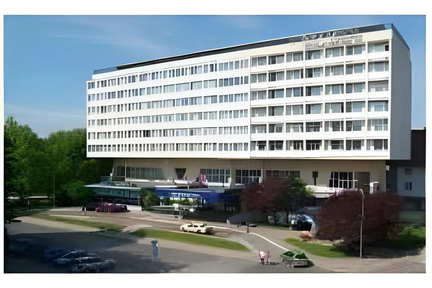 New Skanpol EXTERIOR