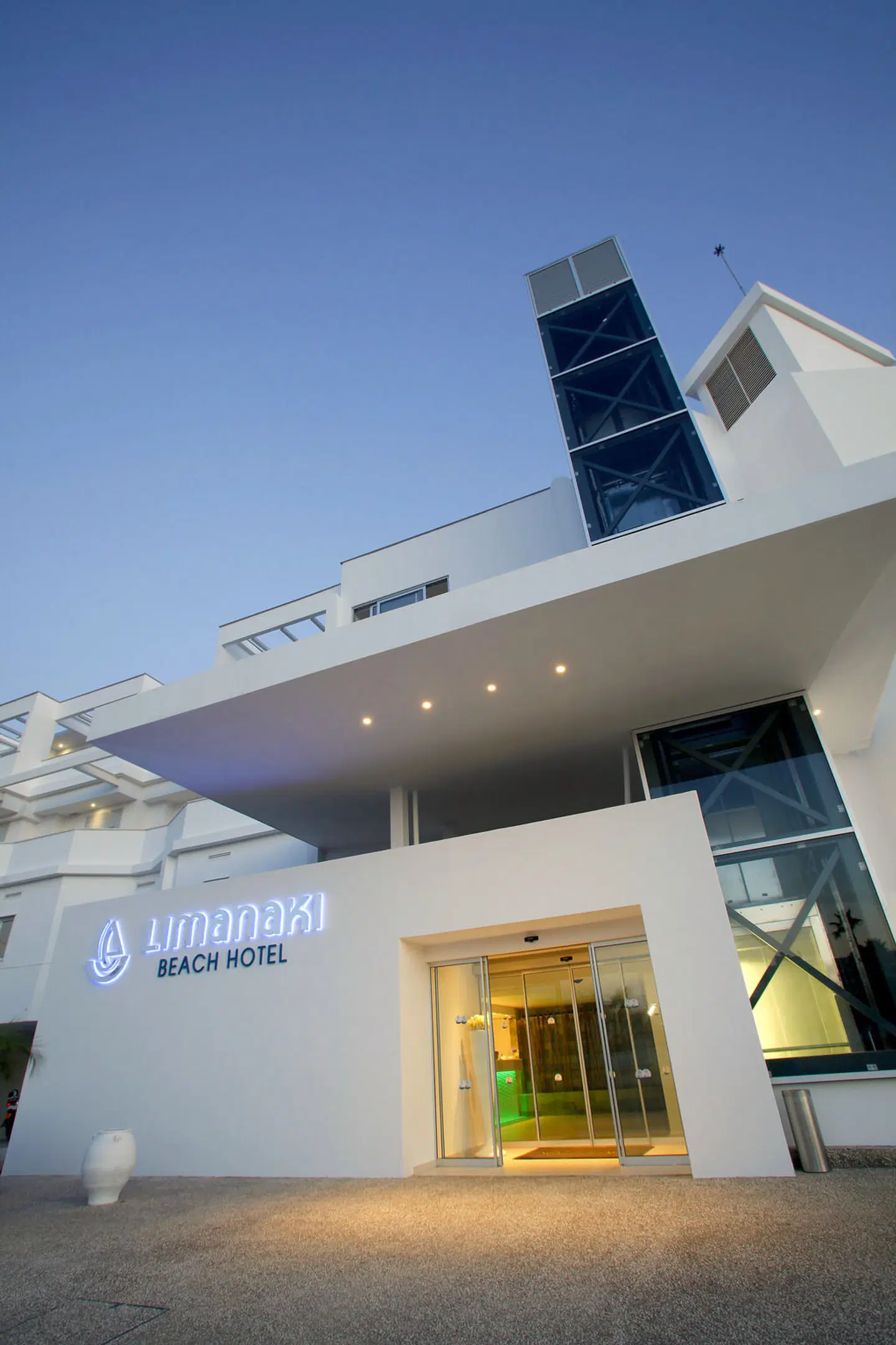 Limanaki Beach Hotel EXTERIOR