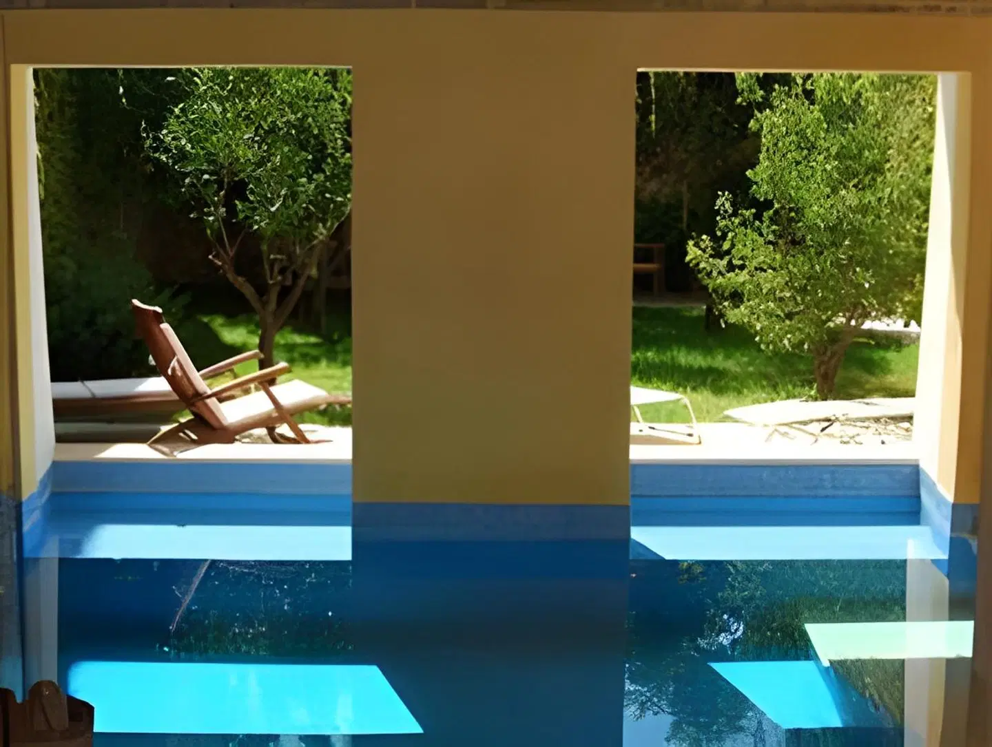 Rural Can Moragues Hallenbad