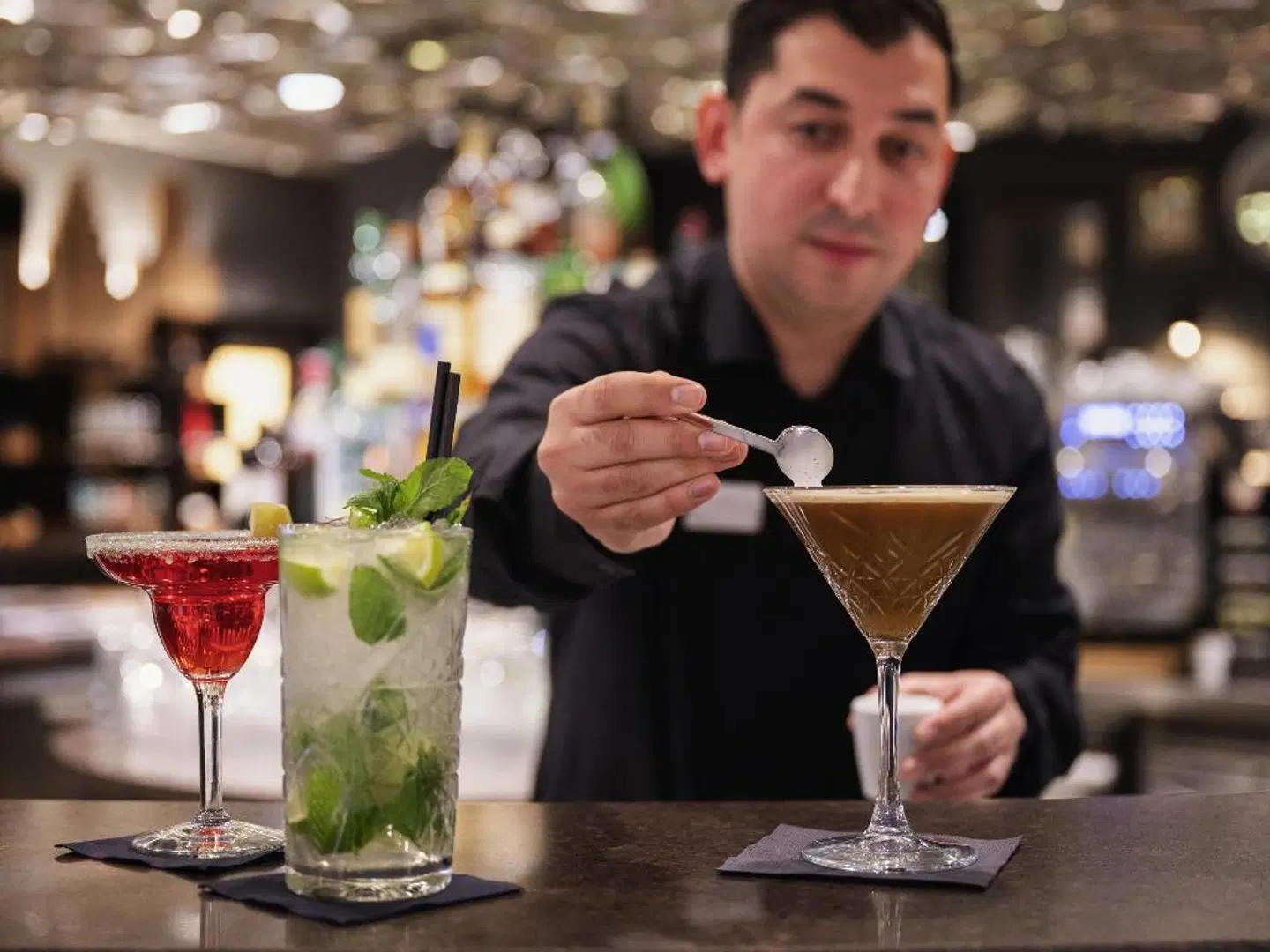 Mercure Amsterdam City Hotel PEOPLE