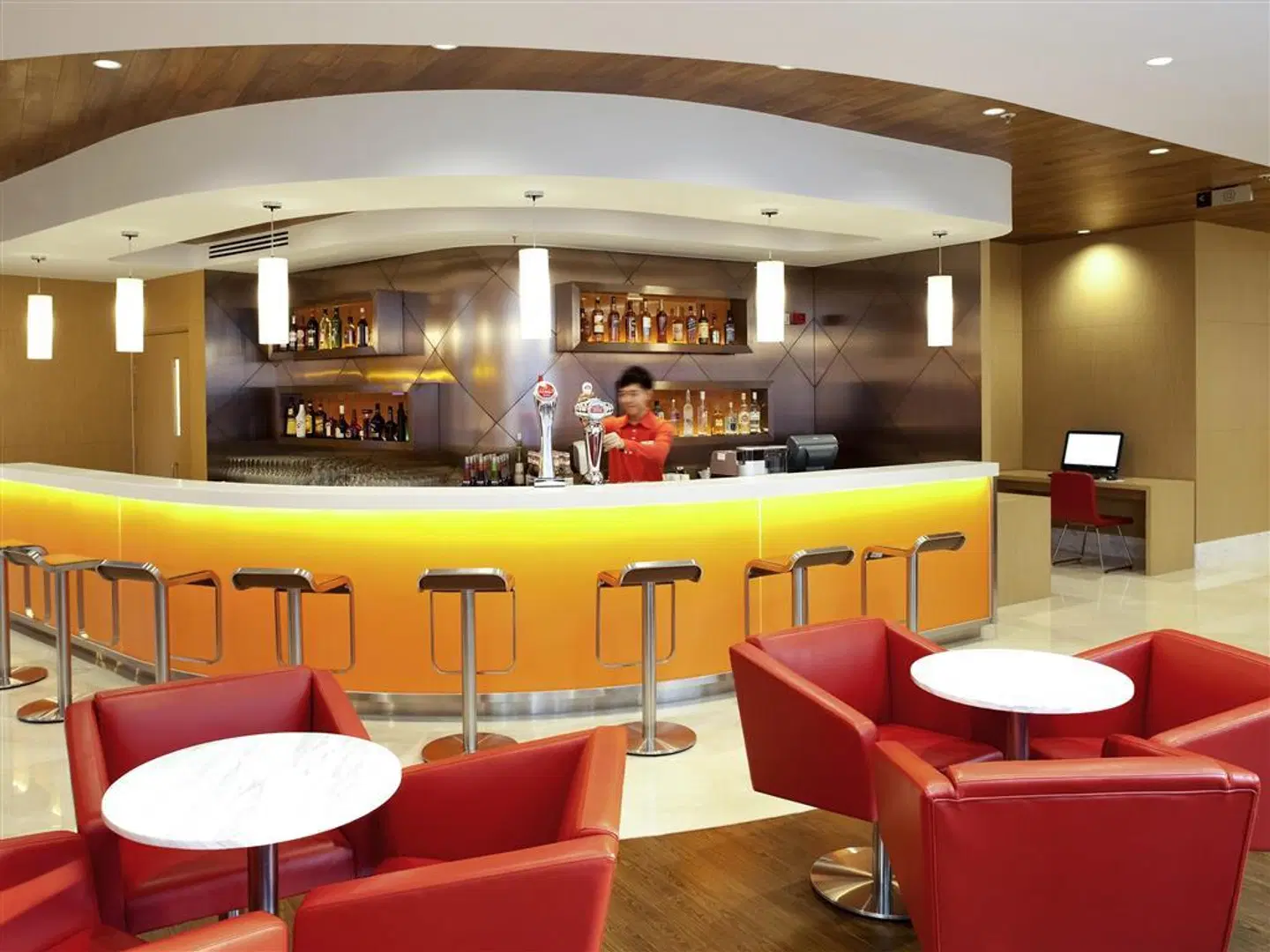 ibis Hong Kong Central & Sheung Wan Hotel Bar