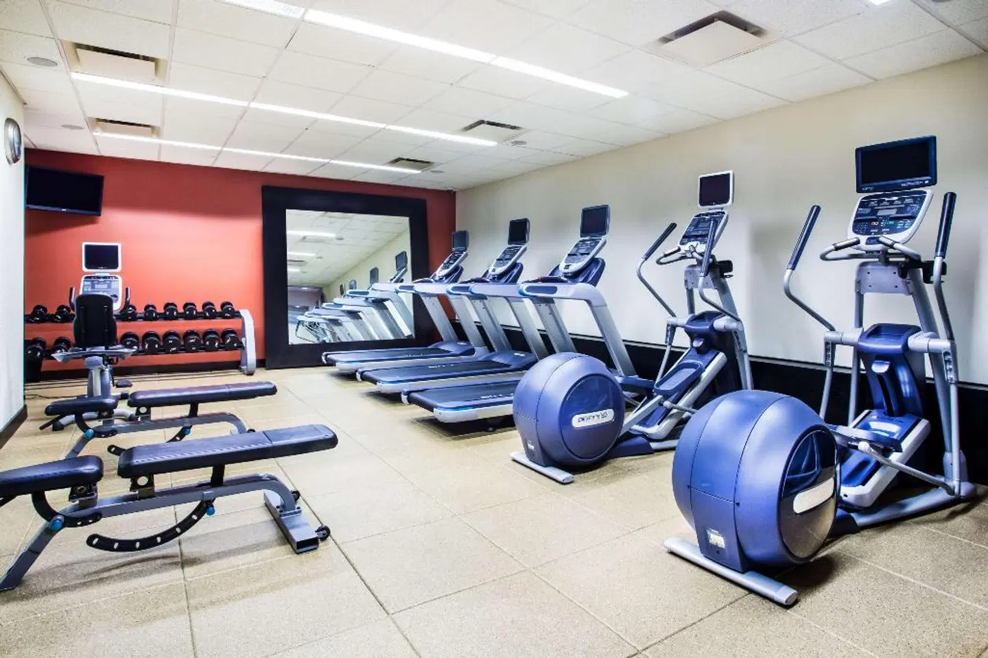 Hilton Garden Inn West 35th Street SPORTS_AND_LEISURE