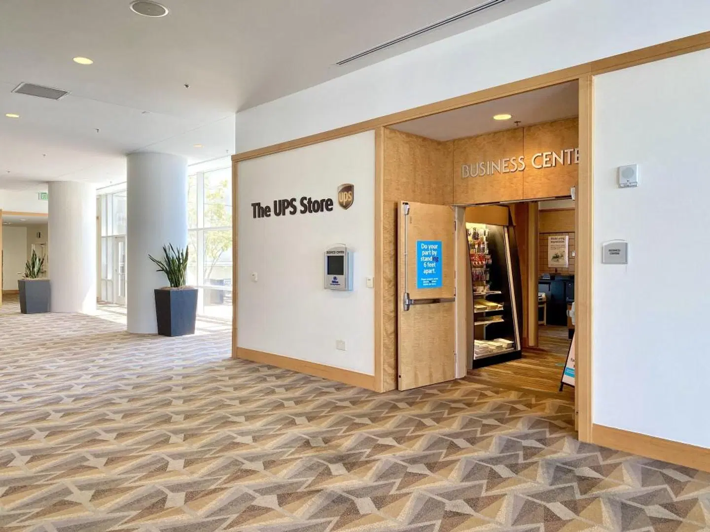 Hilton San Diego Bayfront LOUNGE_LOBBY