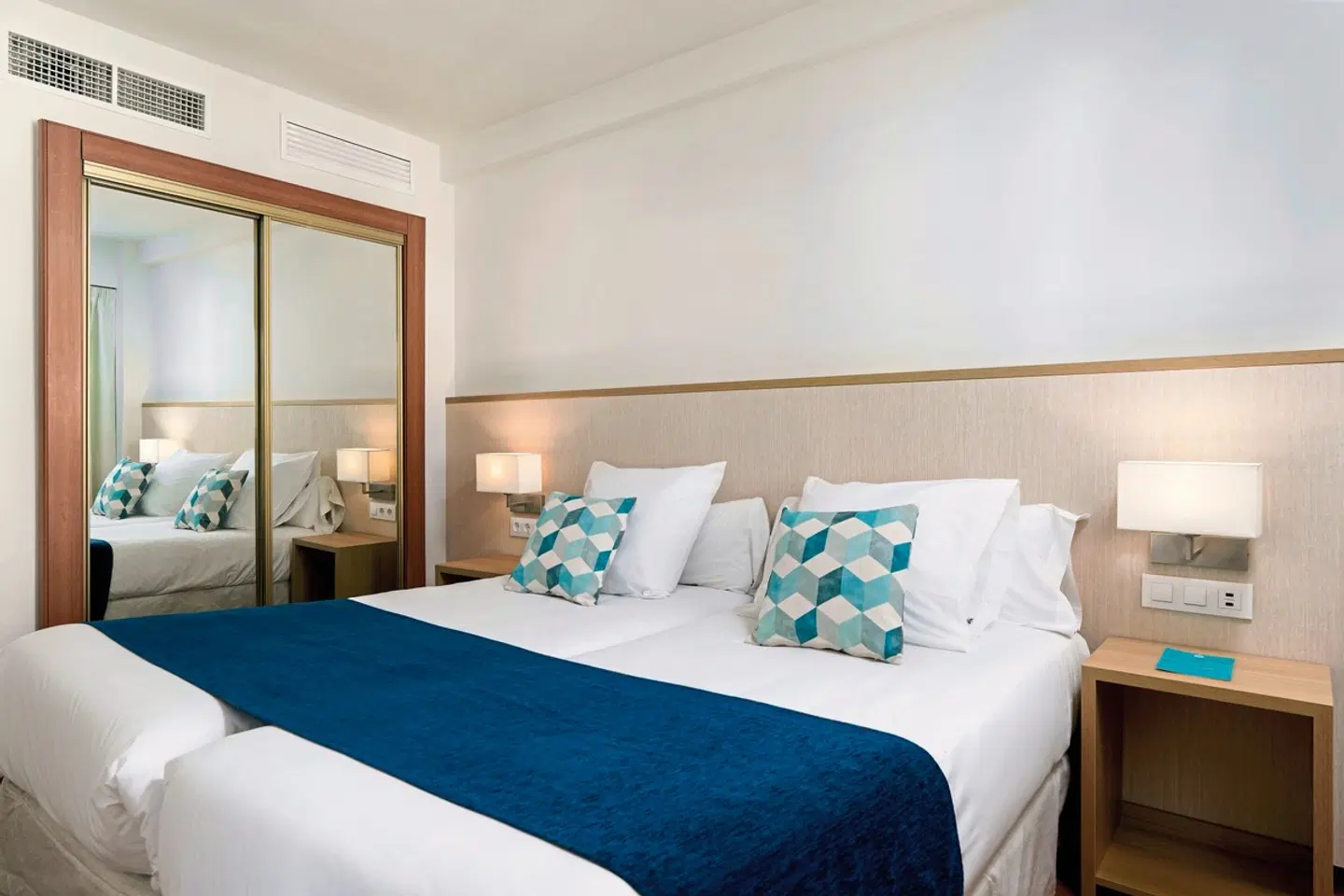 Hotel Costa Málaga by Pierre & Vacances (adults recommended) ROOM_EXAMPLE