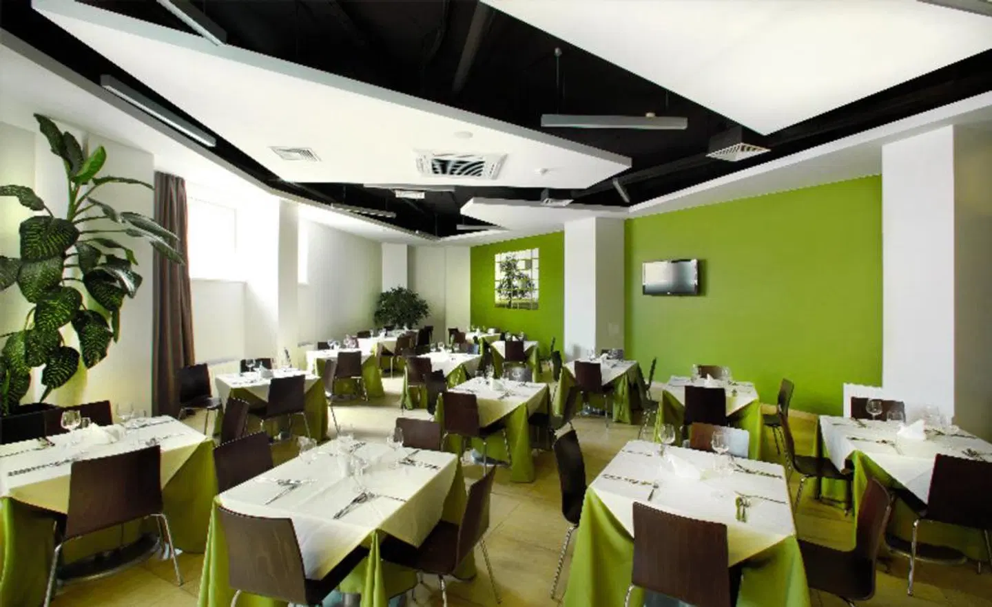Green Vilnius Hotel Restaurant