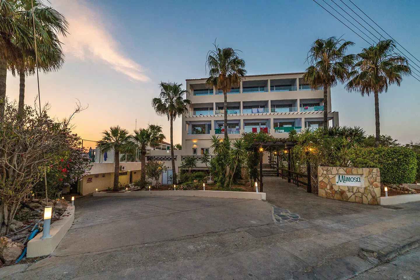 Mimosa Beach EXTERIOR