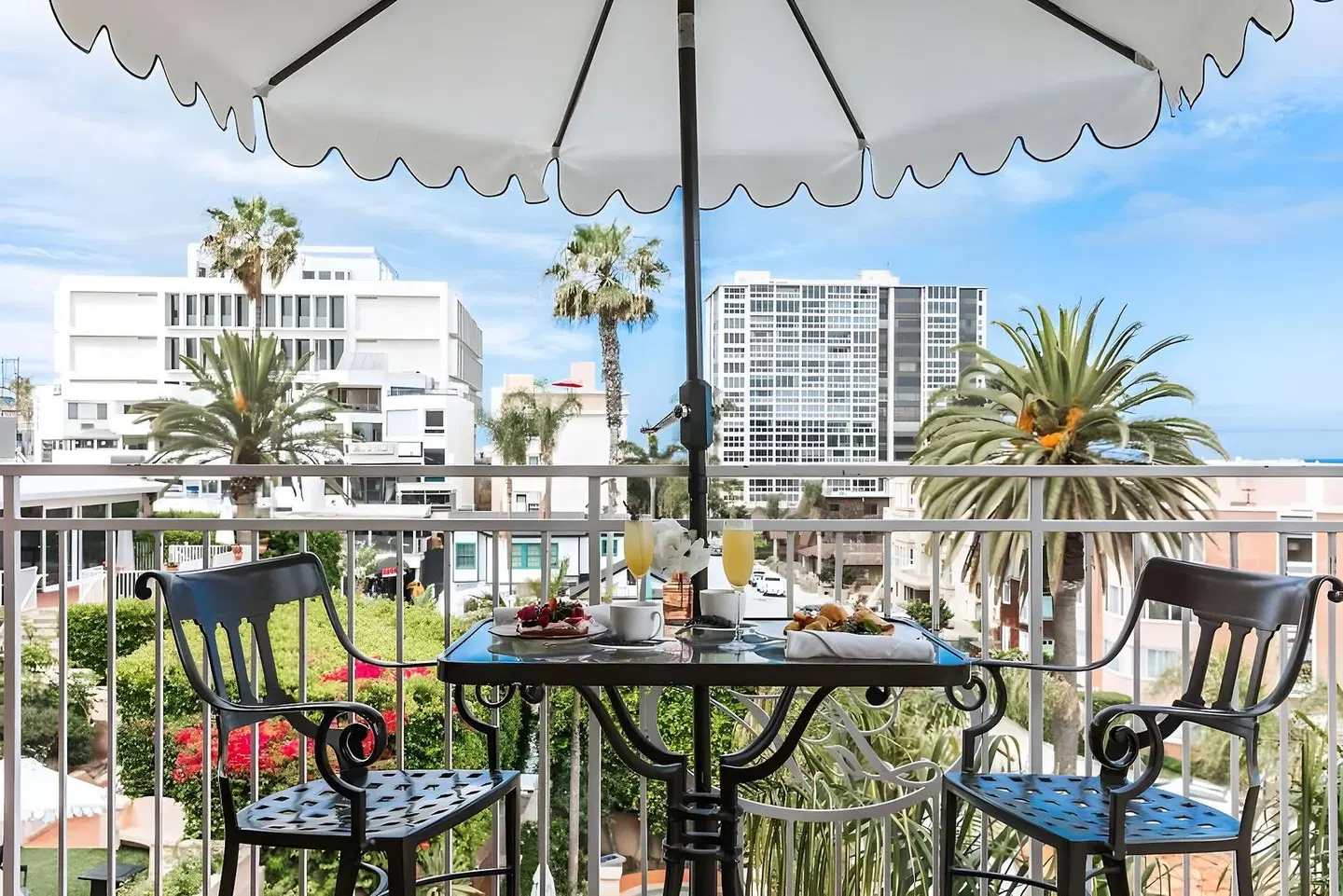 La Valencia Hotel Terrasse