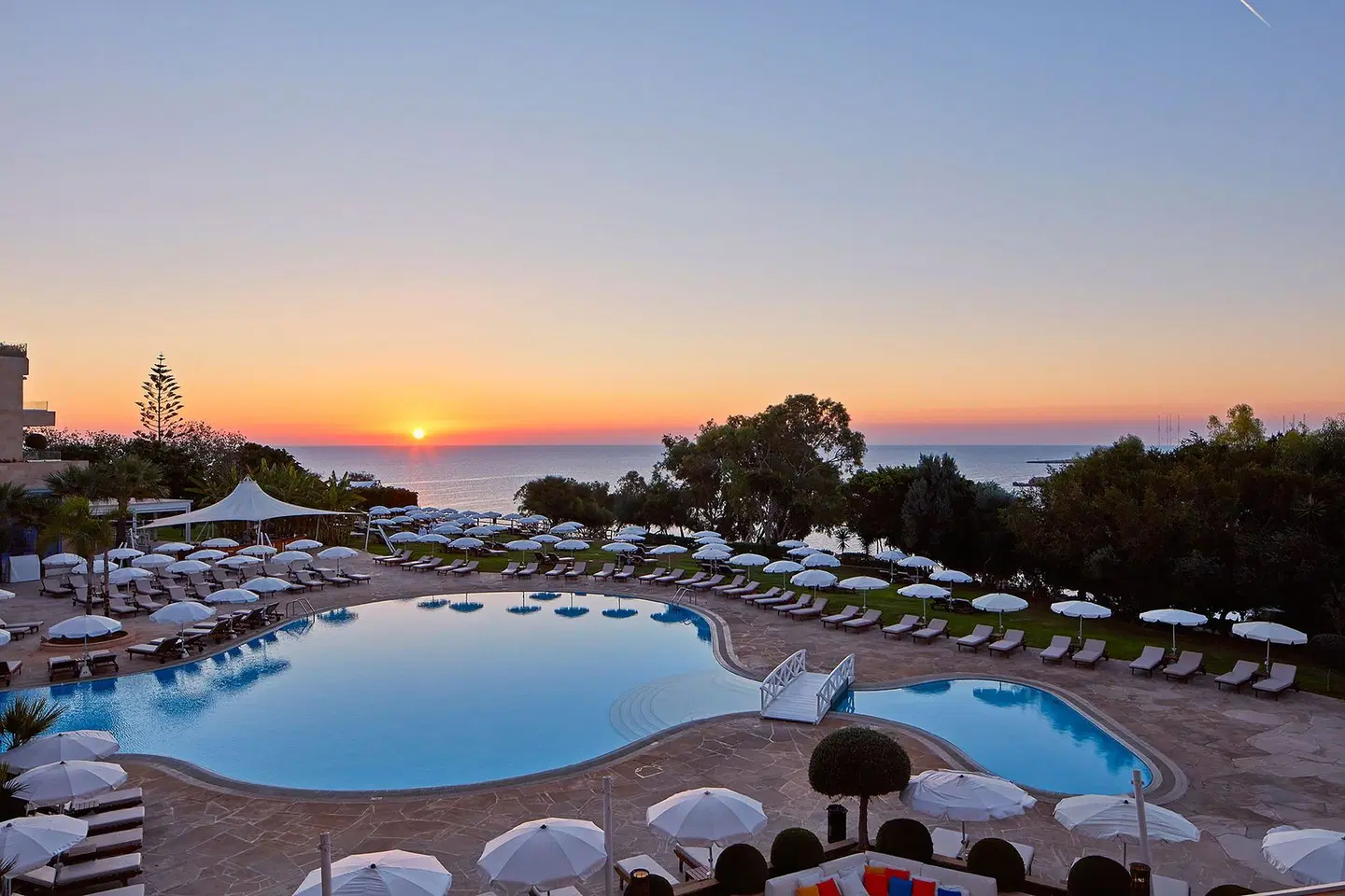 Grecian Park OUTDOOR_POOL