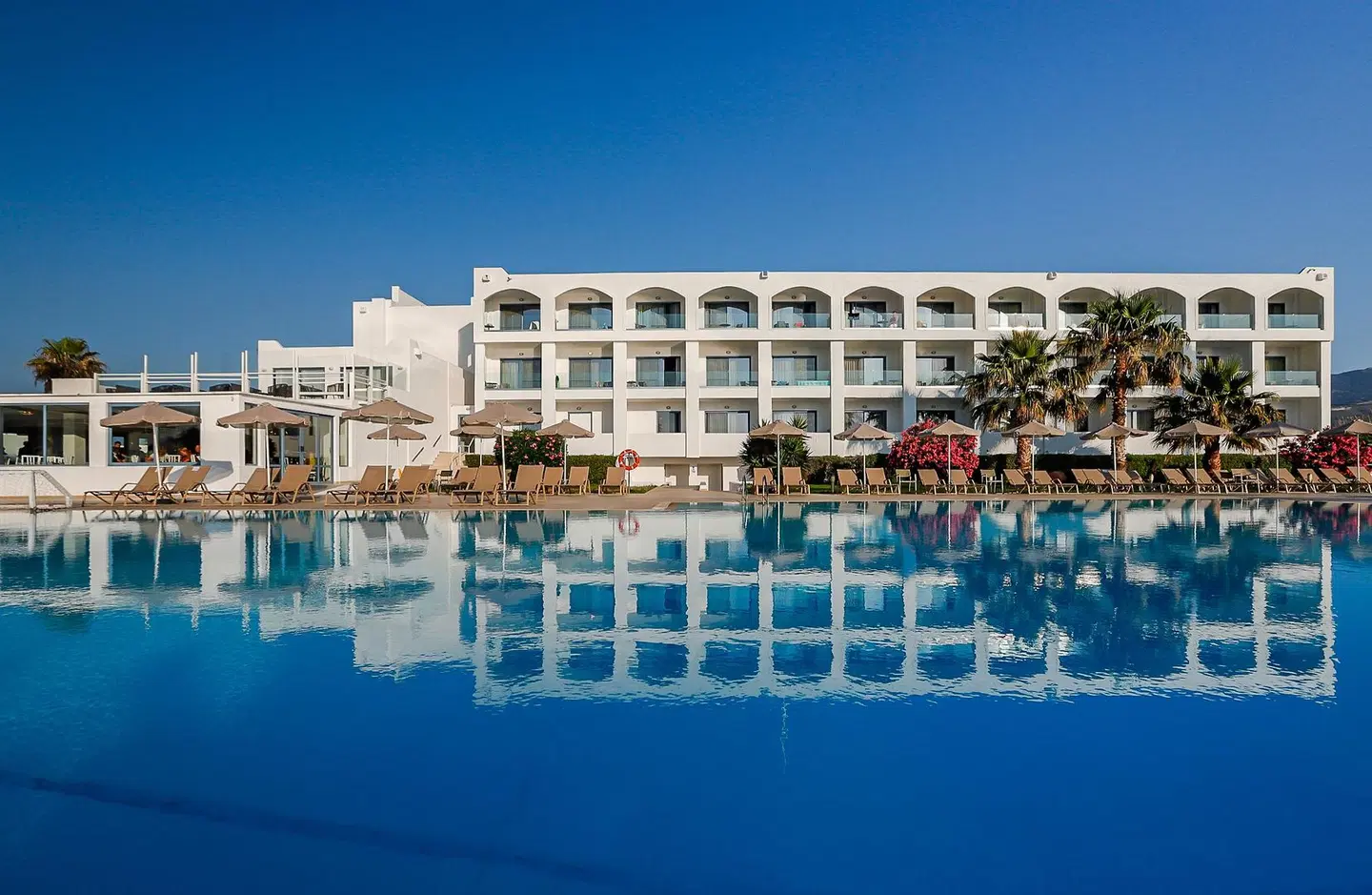Aeolos Beach Hotel OUTDOOR_POOL