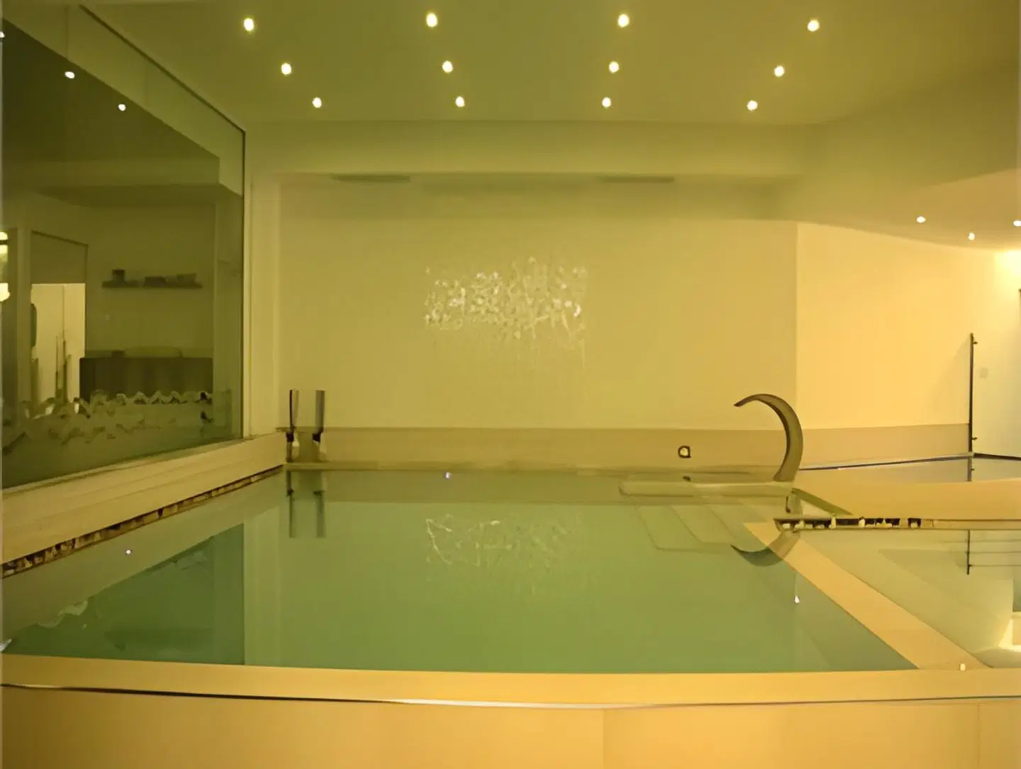 Oasi Active Hotel & Spa Hallenbad