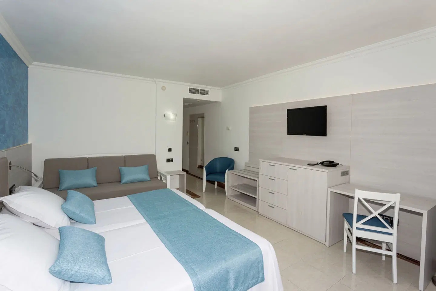 Paguera Beach ROOM_EXAMPLE