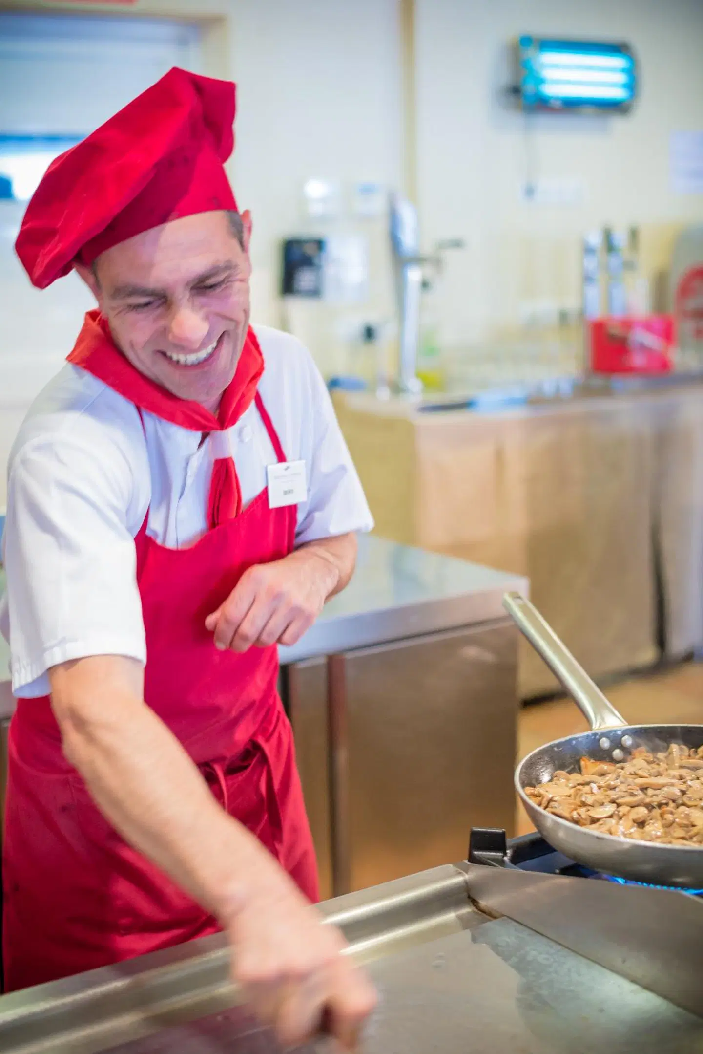 Holiday Center PEOPLE