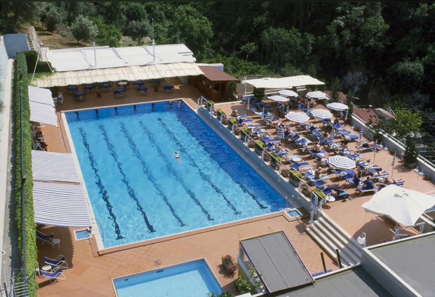 La Solara Best Western OUTDOOR_POOL