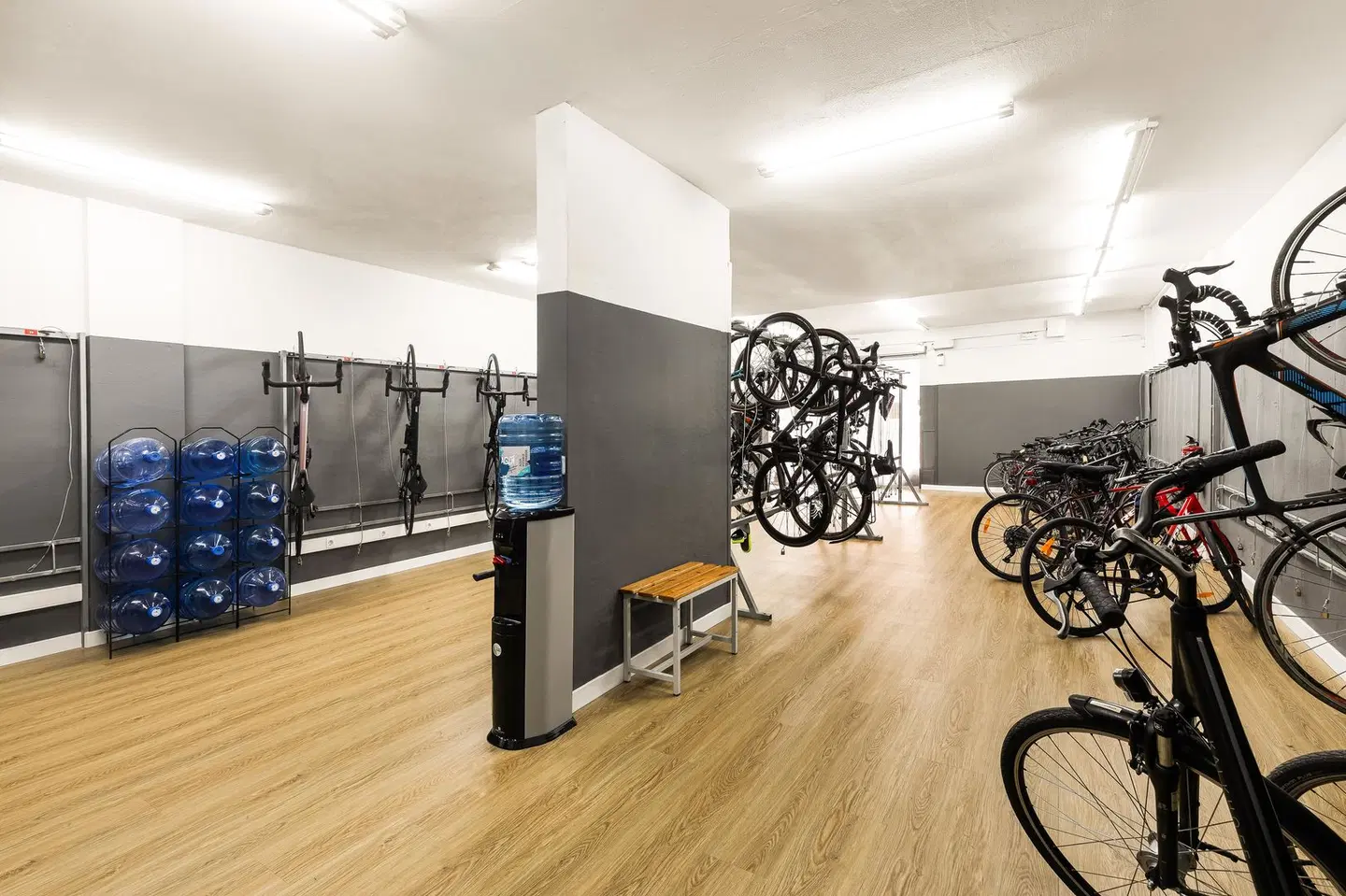 VIVA Golf Adults Only 18+ SPORTS_AND_LEISURE